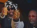 Twix предложил зрителям Суперкубка поиграть в гляделки за два слитка золота