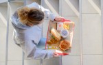 В прошлом году средний чек на фастфуд превысил 600 рублей
