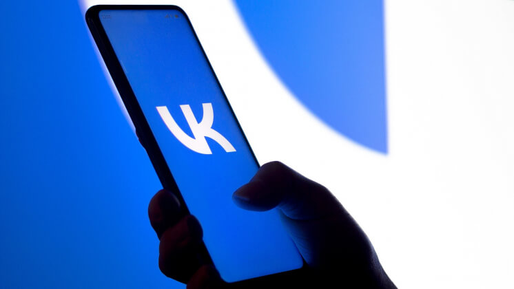 VK купила долю в разработчике «Р7»