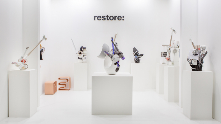Restore совместно с художником Василием Кононовым-Грединым представили проект Reassembly